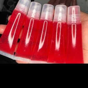 Lip gloss❣️